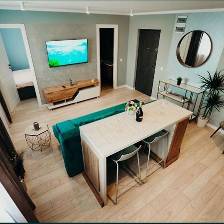 Studio 76 Appartement Onesti Buitenkant foto