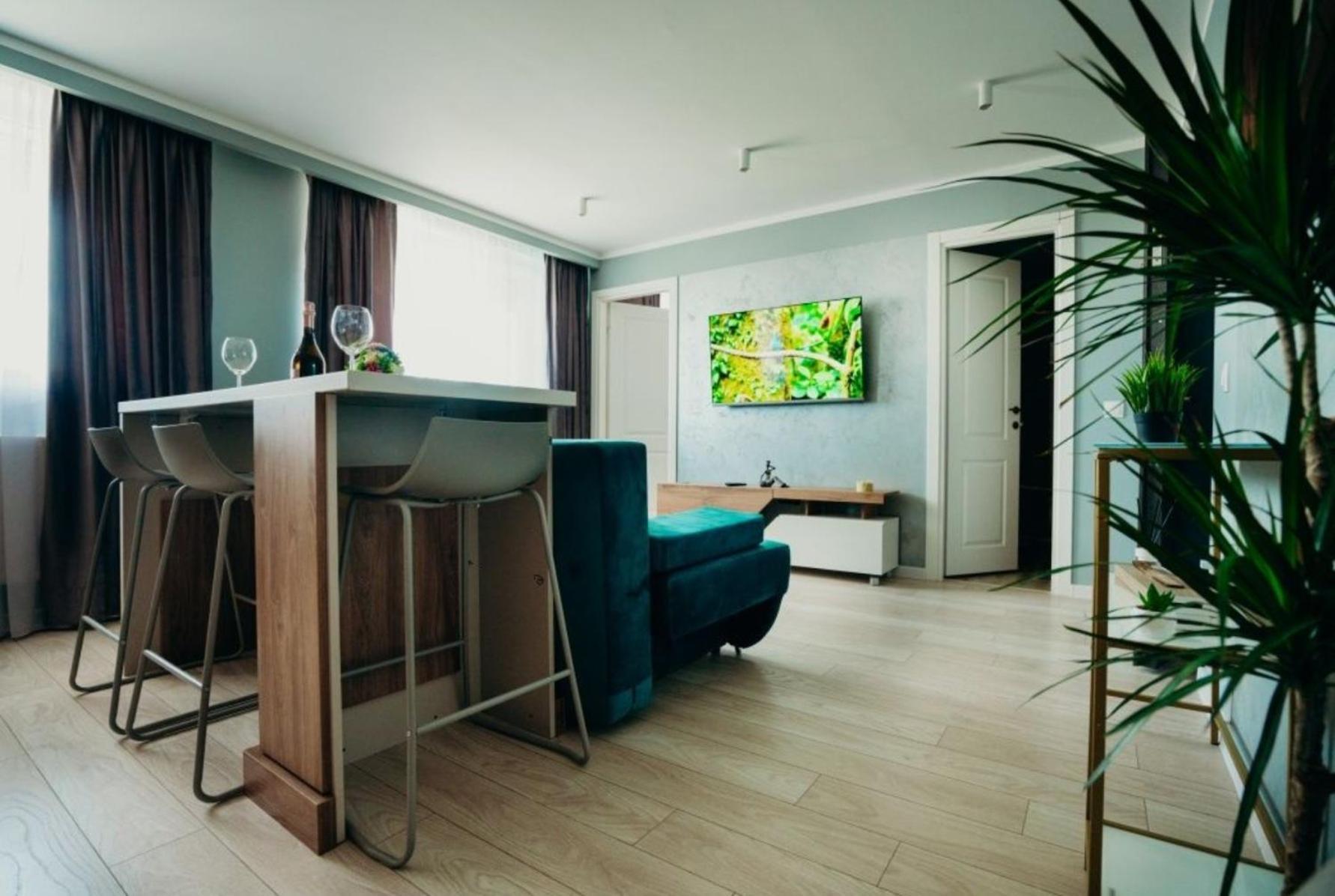 Studio 76 Appartement Onesti Buitenkant foto